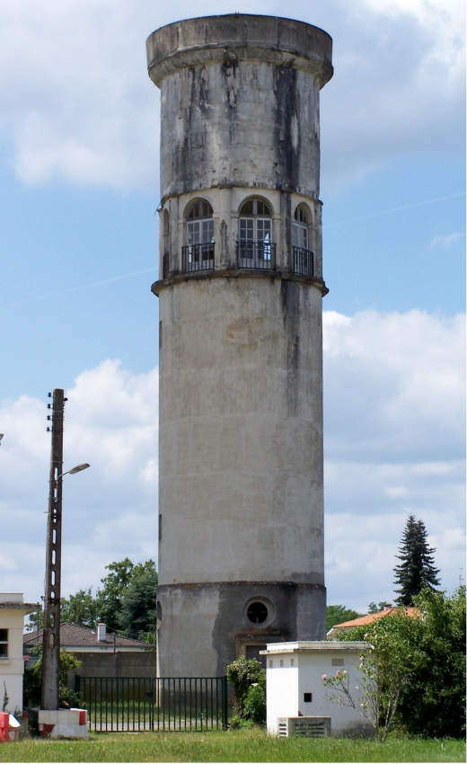 une-br-ve-histoire-des-ch-teaux-d-eau-en-france