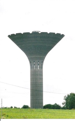 17 Asnières-la-Giraud chemin du château d'eau. La Touche