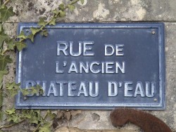 Aperture: 6
Camera: DCR-HC42E
Orientation: 1 17 Mortagne-sur-Gironde Plaque