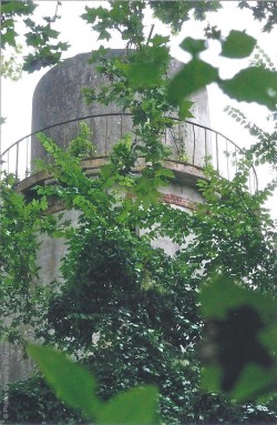 Orientation: 1 17 Saintes chateau du Ramet Rue de Saint-Sorlin